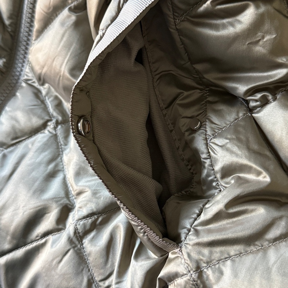 Lululemon Reversible Vest - Picture 13 of 15